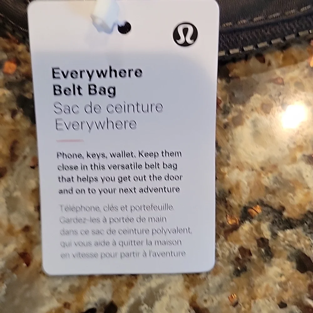 Lululemon Everywhere Belt Bag - Picture 5 of 5